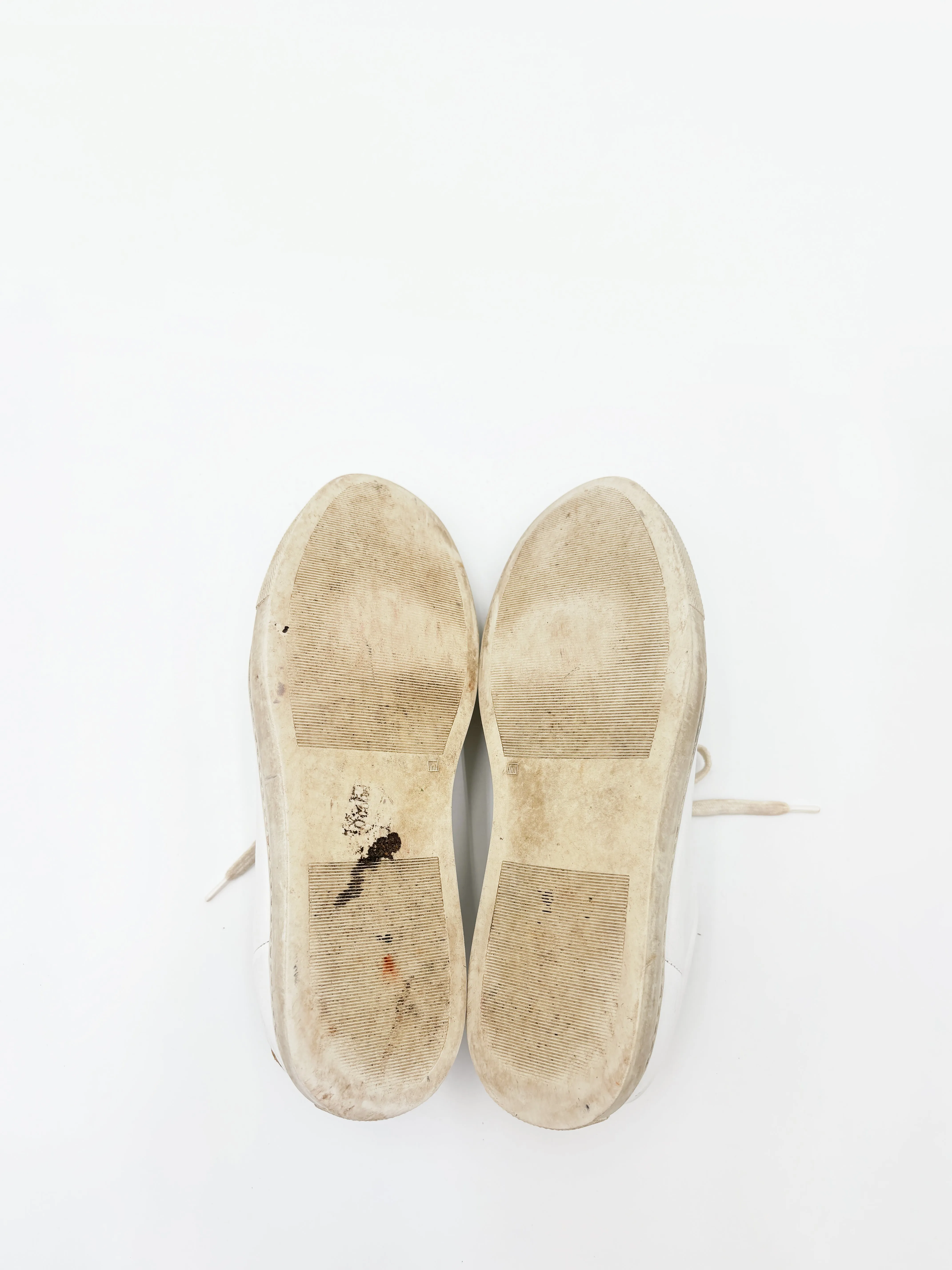Achilles Low Top Leather Sneakers