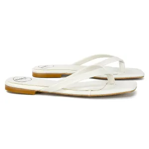CODY FLAT SLIP ON SQUARE TOE THONG FLIP FLOP SANDAL SLIDES IN WHITE SYNTHETIC LEATHER