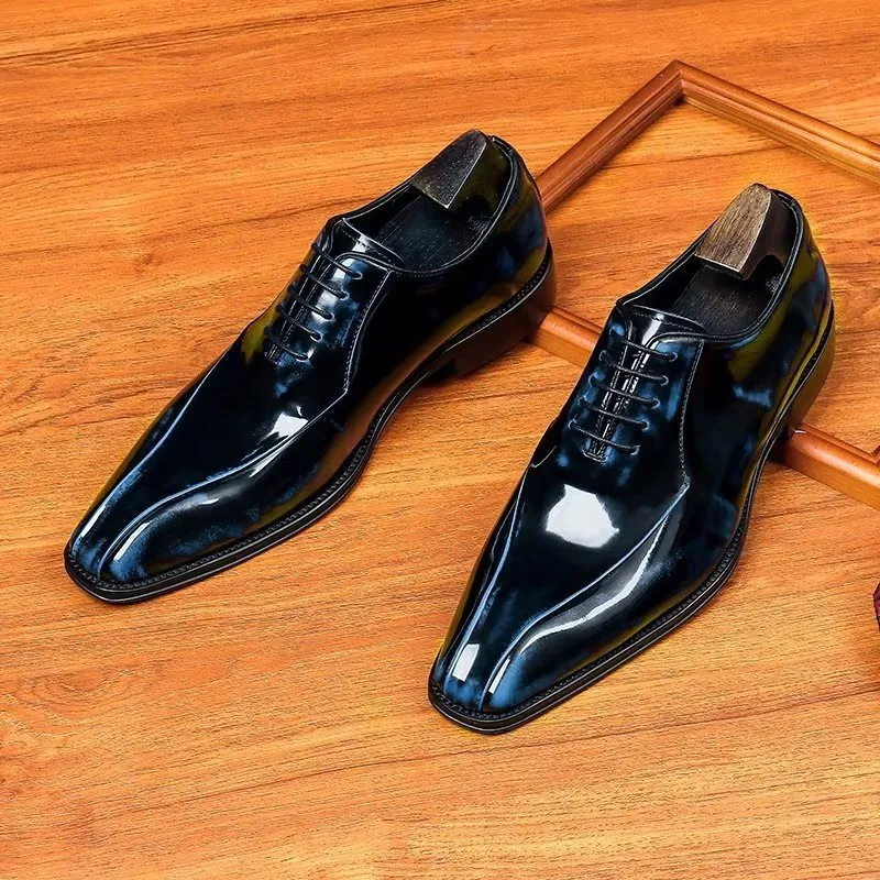 Lustréa Eternal Lace-Up Grandeur