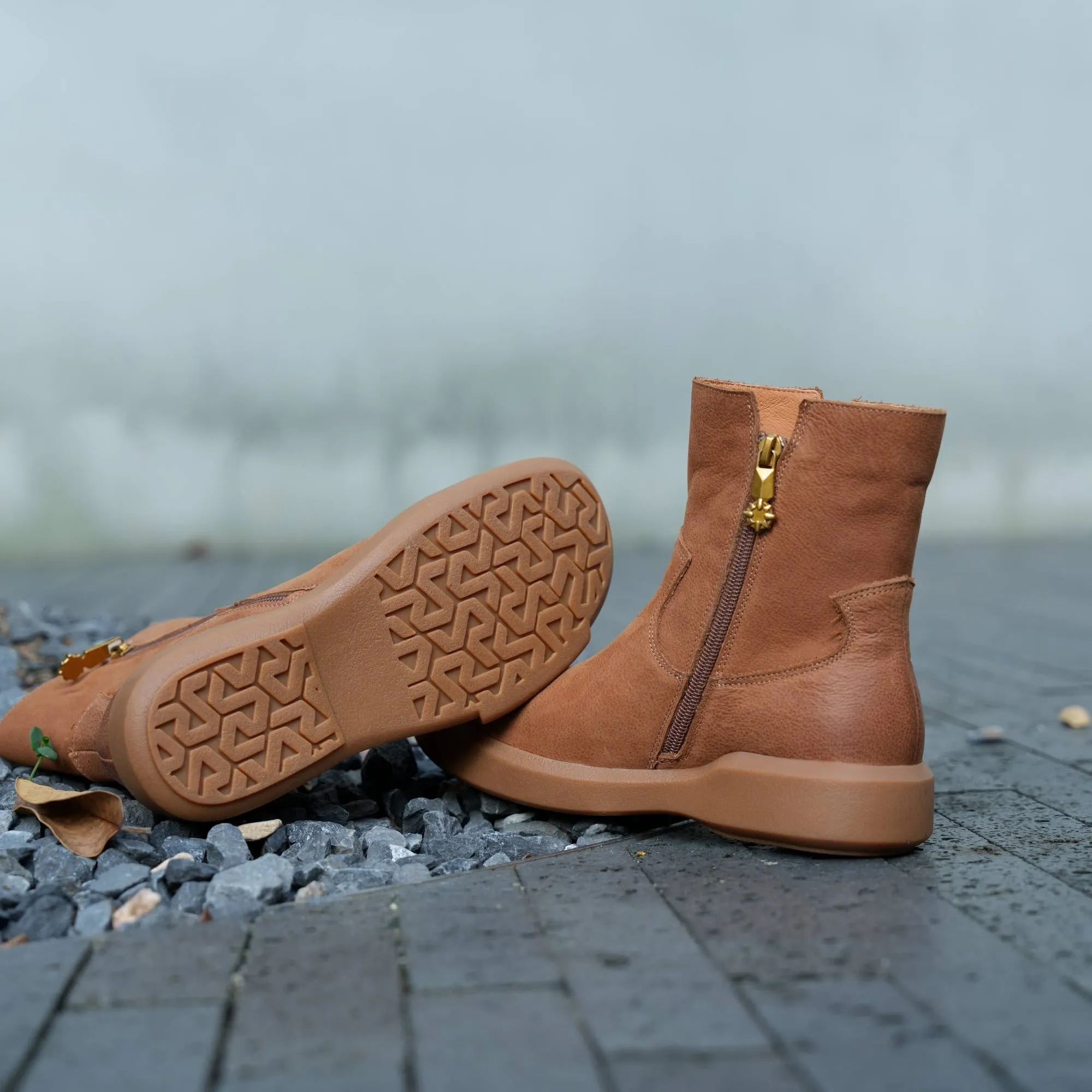 Waxing Leather Short Boots for Winter Side Zipper Chelsea Boots Black/Coffee
